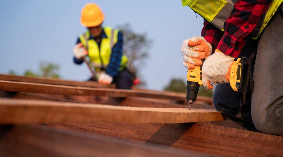 Professional gutter cleaning in Sabetha, KS